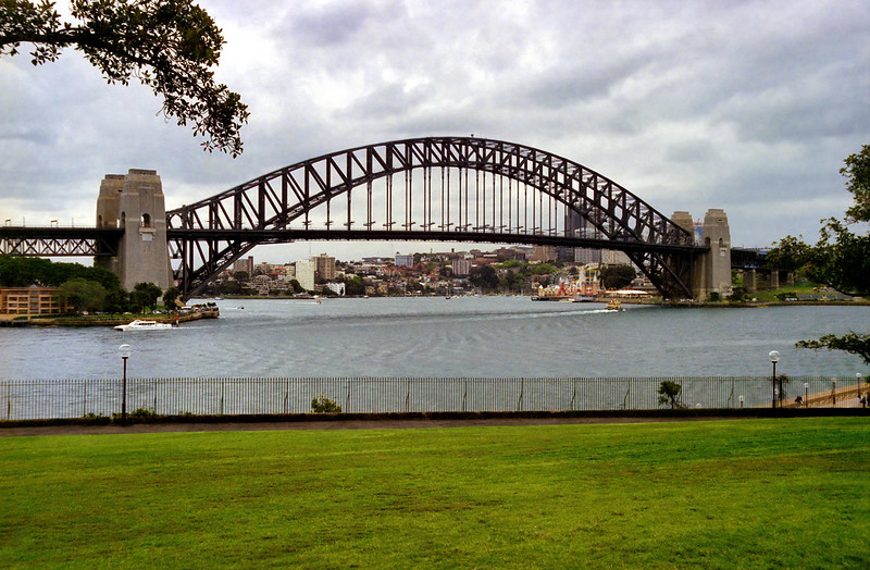 October 1995 - Harbour Bridge, Sydney, New South Wales, Australia<br/>© <a href="https://flickr.com/people/88572252@N06" target="_blank" rel="nofollow">88572252@N06</a> (<a href="https://flickr.com/photo.gne?id=46293111271" target="_blank" rel="nofollow">Flickr</a>)