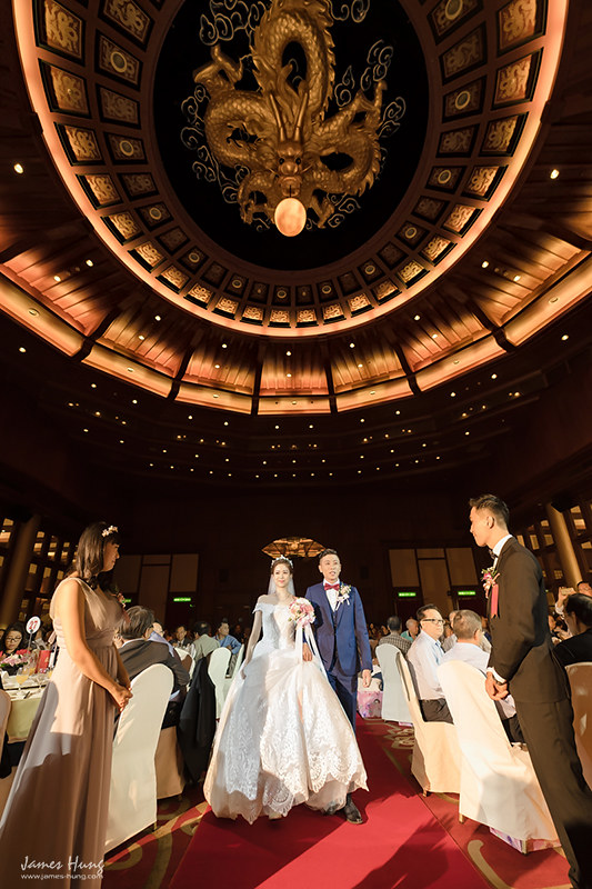 婚攝鯊魚影像團隊,婚攝價格,婚禮攝影,婚禮紀錄,婚攝收費,類婚紗,伴娘,伴郎,佈置,婚宴,台北圓山大飯店