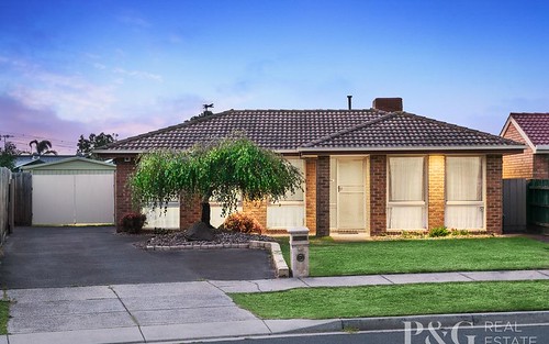 14 Terrence Drive, Cranbourne North VIC 3977
