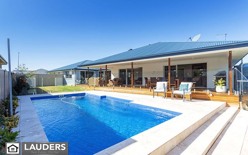 40 Bluehaven Drive, Old Bar NSW 2430