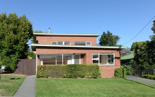 15 Wendover Place, New Town TAS