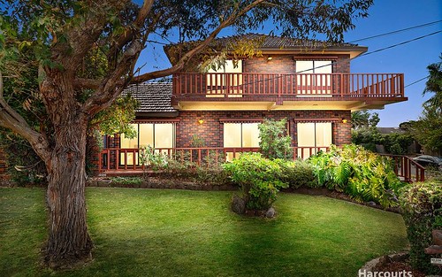 4 Meadowbrook Drive, Wheelers Hill VIC 3150