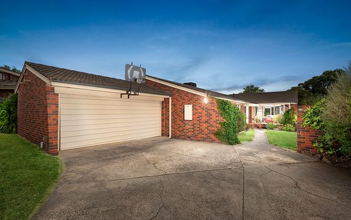18 Piccadilly Avenue, Wantirna South VIC 3152