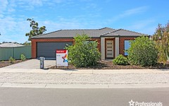 24 Greenfield Drive, Epsom VIC