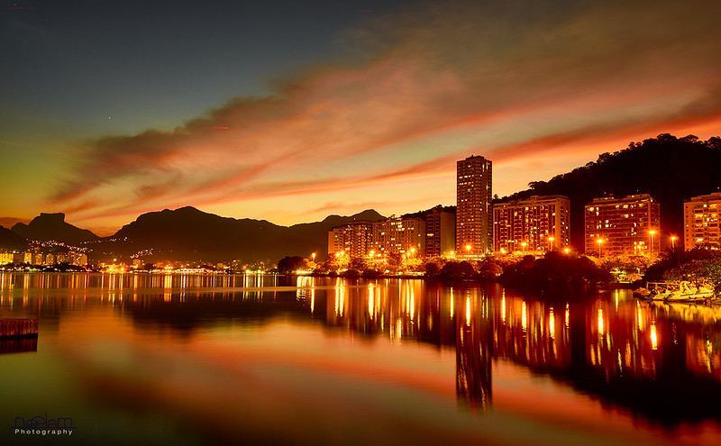 Lagoa at dusk<br/>© <a href="https://flickr.com/people/14551312@N00" target="_blank" rel="nofollow">14551312@N00</a> (<a href="https://flickr.com/photo.gne?id=47764390572" target="_blank" rel="nofollow">Flickr</a>)