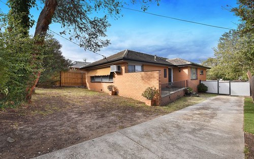 16 Vickers Avenue, Strathmore Heights VIC 3041