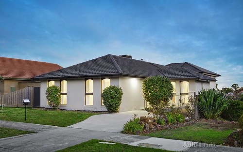 11 Loxley Ct, Doncaster East VIC 3109