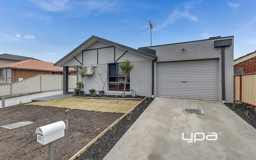 1/5 Thistle Court, Meadow Heights VIC 3048