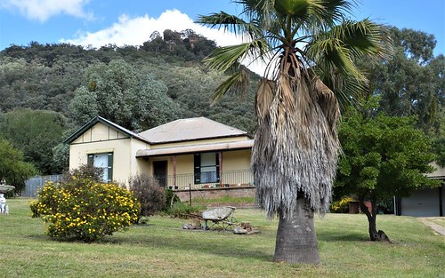 24 Russell Road, Kandos NSW 2848