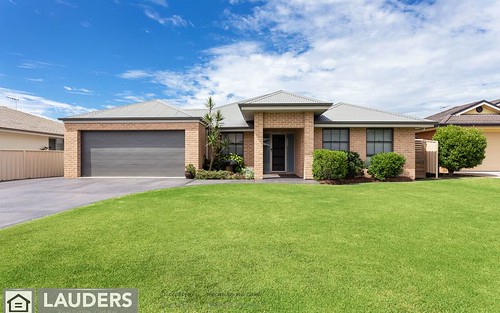 4 Rosier Place, Old Bar NSW 2430