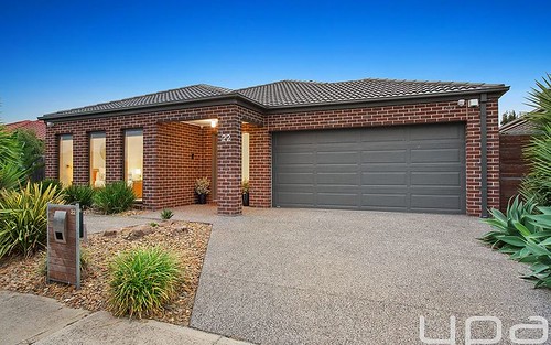 22 Whitetop Drive, Point Cook VIC 3030