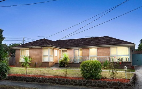 2 Holly Green Drive, Wheelers Hill VIC 3150