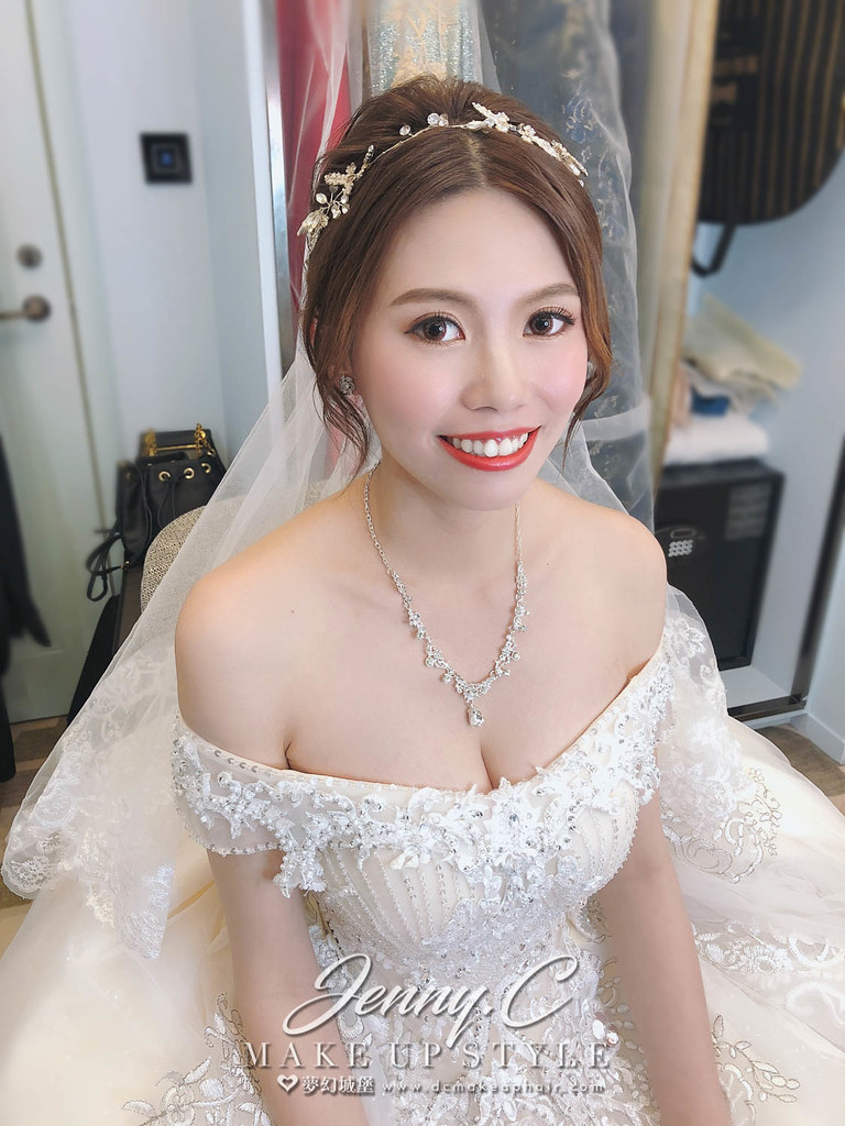 【新秘蓁妮】bride家瑜 訂結婚造型 / 台中萊特薇庭