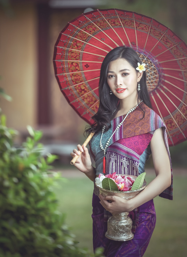 laos woman