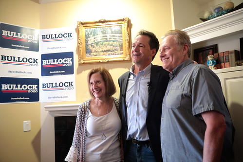 Steve Bullock with supporters by Gage Skidmore, on Flickr