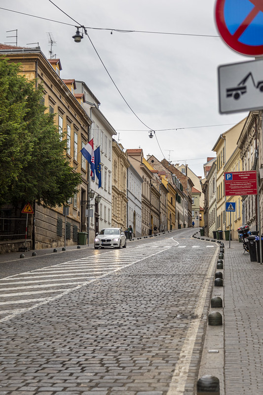 Antiguas calles de Zagreb<br/>© <a href="https://flickr.com/people/28754568@N02" target="_blank" rel="nofollow">28754568@N02</a> (<a href="https://flickr.com/photo.gne?id=48520144687" target="_blank" rel="nofollow">Flickr</a>)
