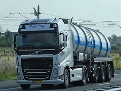 81-BGJ-8, Volvo FH4 globetrotter from Schuiling Holland.
