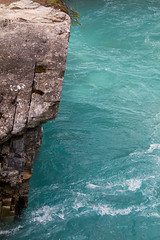 Agua en Marble Canyon (Rocosas - Columbia Británica - Canadá)