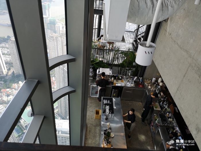 【越南胡志明】Nest by AiA Landmark 81｜75樓俯瞰美景高空咖啡店酒吧 @魚樂分享誌