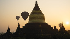 Bagan temple lever de soleil