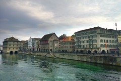 Anglų lietuvių žodynas. Žodis Zurich reiškia n Ciurichas (Šveicarijos miestas); Lake Zurich Ciuricho ežeras lietuviškai.