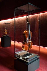 Cremona, Museo del Violino, Antonio Stradivari (1644-1737), Violoncello "Stauffer - ex Cristiani" (1700)