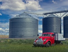 Grain Silos Vintage Truck 1760 B