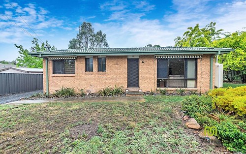 19 Couchman Crescent, Chisholm ACT