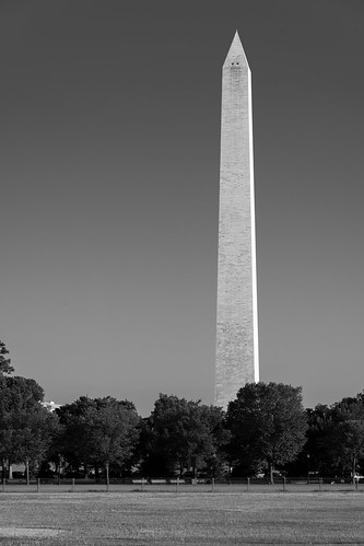 Washington Monument B&W
