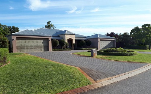 8 Brentwood Way, The Vines WA