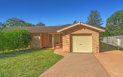 24 Lyndhurst Drive, Bomaderry NSW 2541