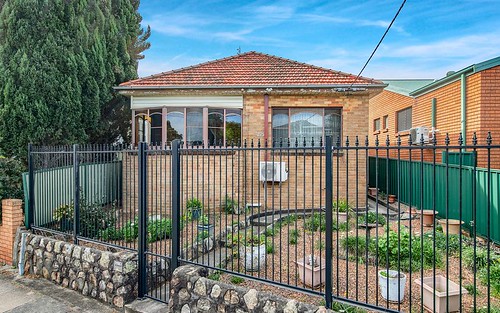 275 Maitland Road, Mayfield NSW 2304