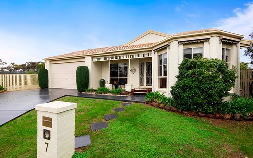 7 Pike Place, Bacchus Marsh VIC