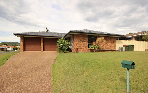 4 Gleneon Drive, Forster NSW 2428