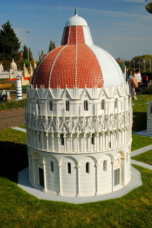 Mini-Europe - Italy - Baptistery<br/>© <a href="https://flickr.com/people/9302732@N08" target="_blank" rel="nofollow">9302732@N08</a> (<a href="https://flickr.com/photo.gne?id=48903212636" target="_blank" rel="nofollow">Flickr</a>)