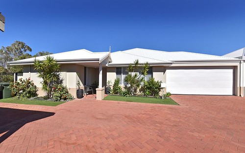 27 Airlie Chase, Clarkson WA 6030