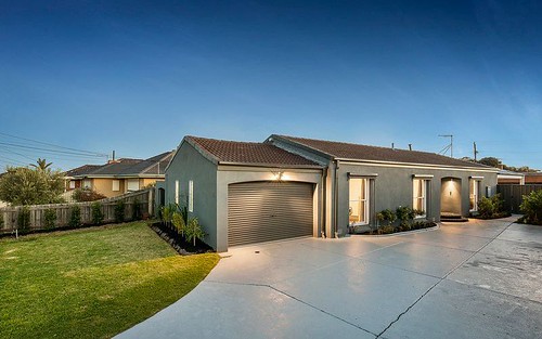 15 Chaumont Drive, Avondale Heights VIC 3034