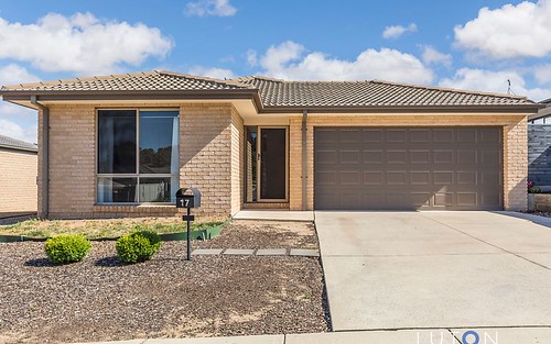 17 Ted Richards Street, Casey ACT 2913