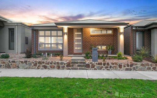 243 Pink Hill Boulevard, Officer VIC 3809