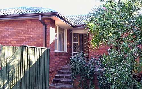 2 Holden Street, Toongabbie NSW