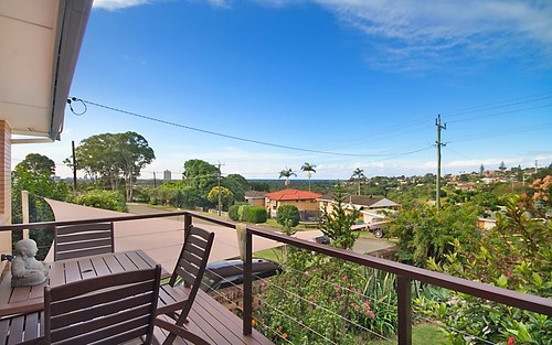 17 Pioneer Parade, Banora Point NSW 2486