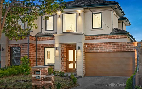 6 Pine Wy, Doncaster East VIC 3109