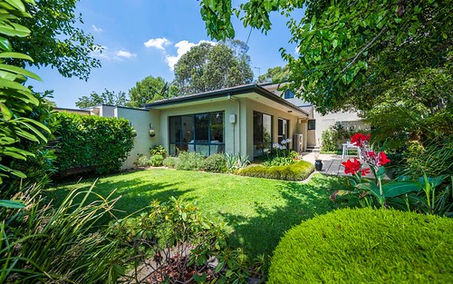 2 Lyle Place, Chifley ACT