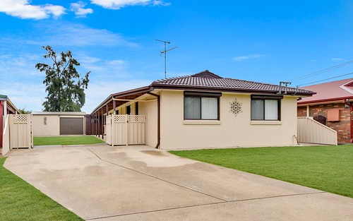 4 Walsh Place, Kingswood NSW 2747