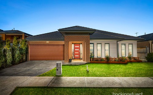 8 Mcwilliams Crescent, Point Cook VIC 3030