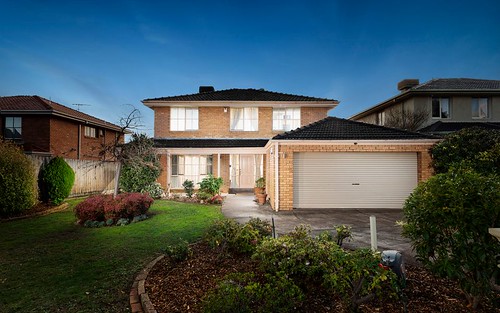 13 Damian Place, Wantirna South VIC 3152