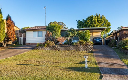 8 Unicomb Close, Rutherford NSW 2320