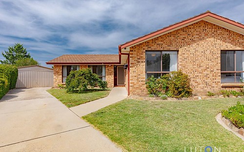 11 Magennis Place, Latham ACT