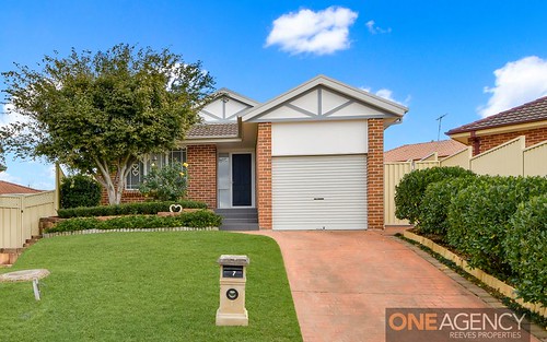7 Rosea Place, Glenmore Park NSW 2745
