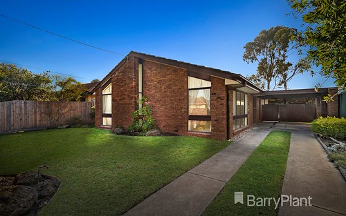 4 Strathmore Crescent, Hoppers Crossing Vic 3029